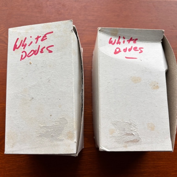 Vintage Bird Ornaments White Clip On Set of 5 Porcelain - Picture 9 of 9